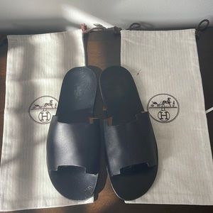 Hermes mens black sandals. Worn around 15 times. Shoe bags included.